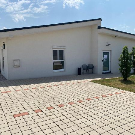 Pottsching Gaestezimmer Oedenburgerstrasse المظهر الخارجي الصورة