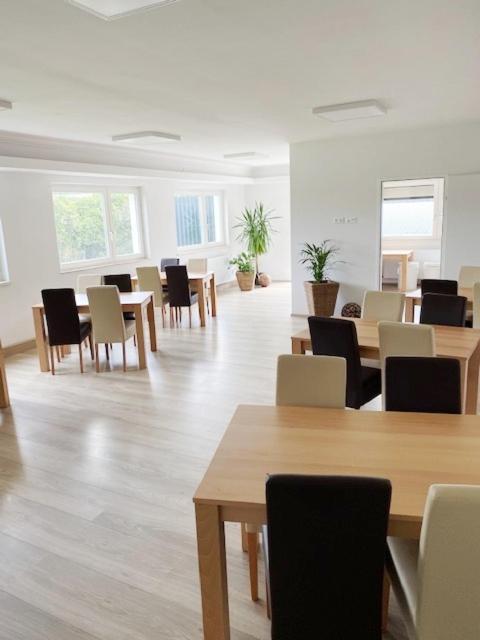 Pottsching Gaestezimmer Oedenburgerstrasse المظهر الخارجي الصورة